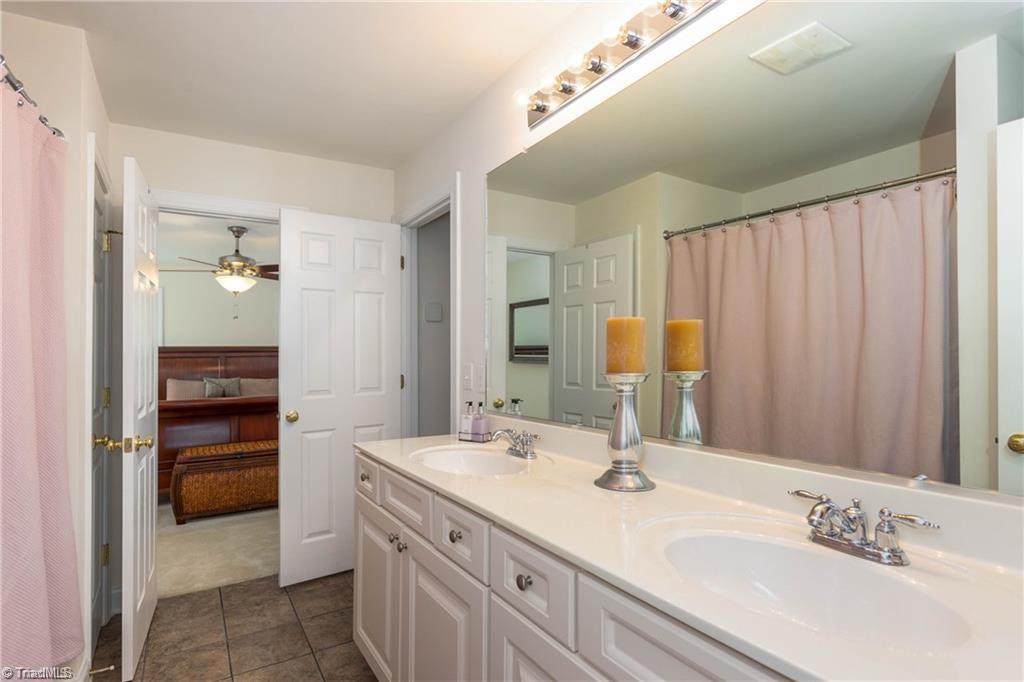 4340 Alderny Place Property Photo 36