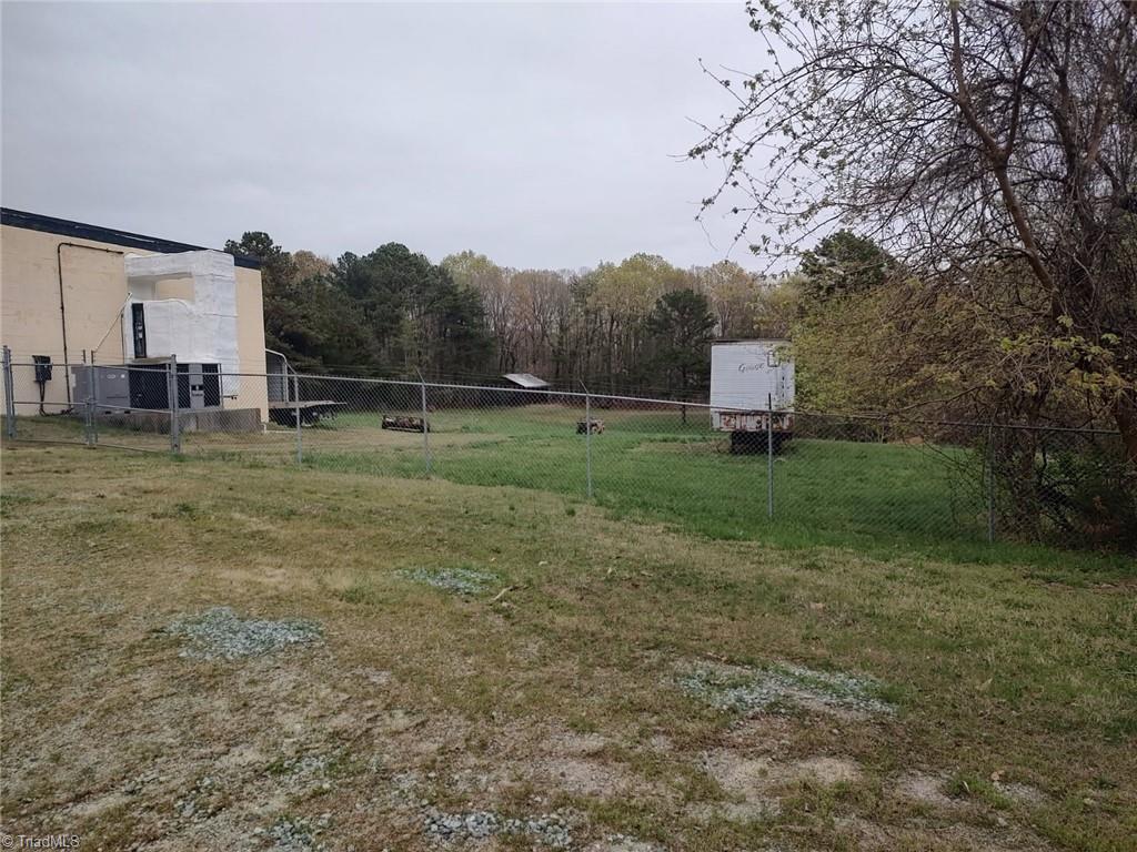 6086 Old Mendenhall Road Property Photo 3