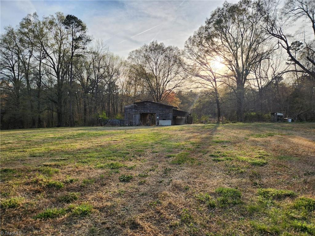 259 & 261 Willowlake Road Property Photo 2