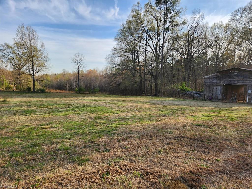 259 & 261 Willowlake Road Property Photo 4