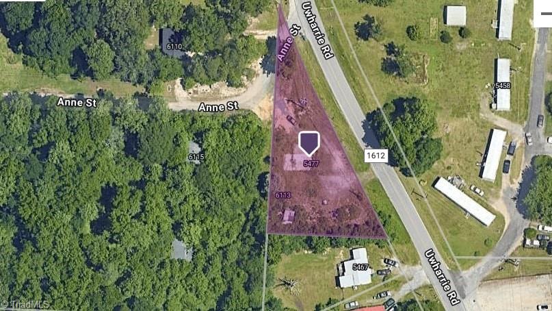 5477 Uwharrie Road Property Photo