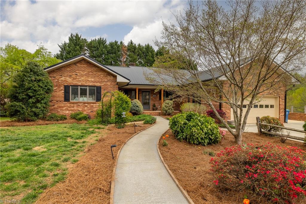 387 Bingham And Parks Road Property Photo