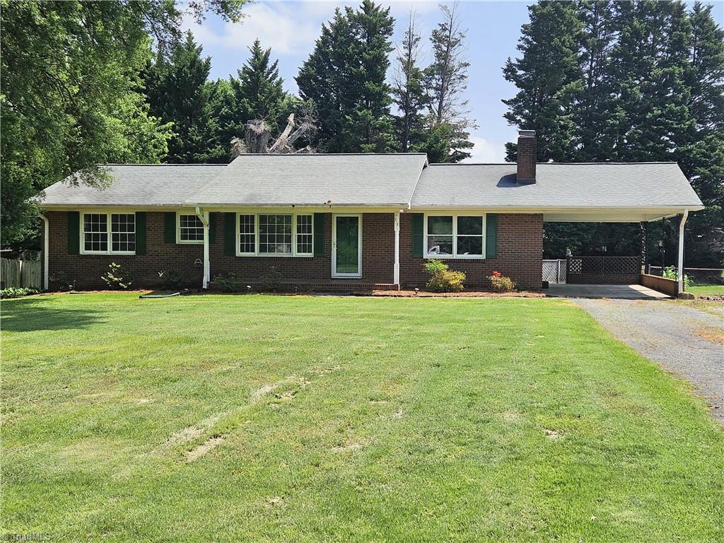 915 Mayford Drive Property Photo 1