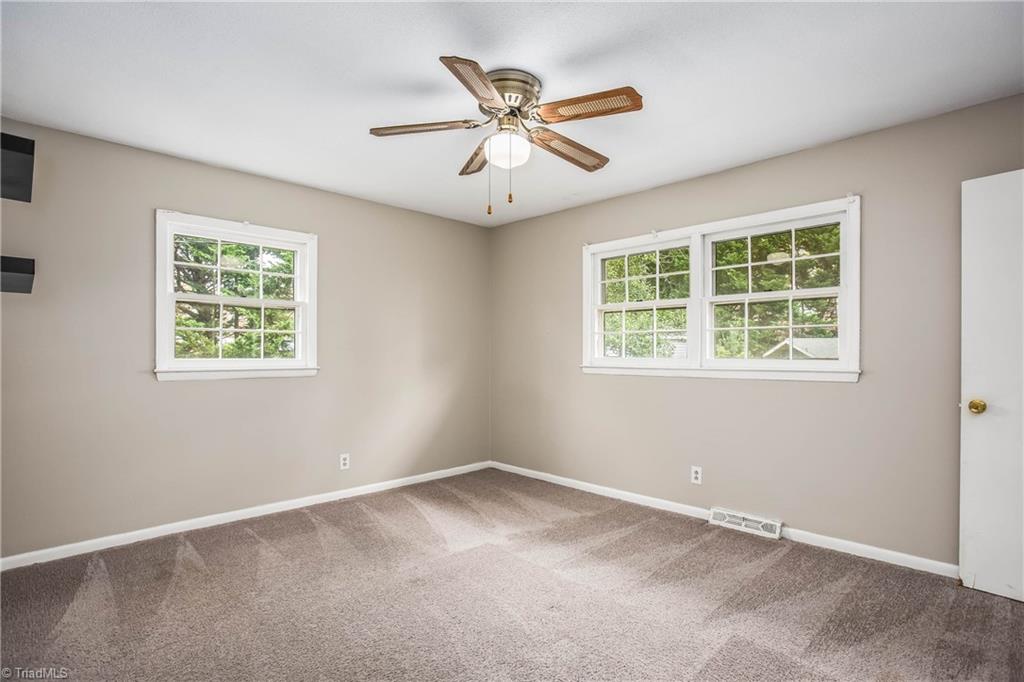 915 Mayford Drive Property Photo 13