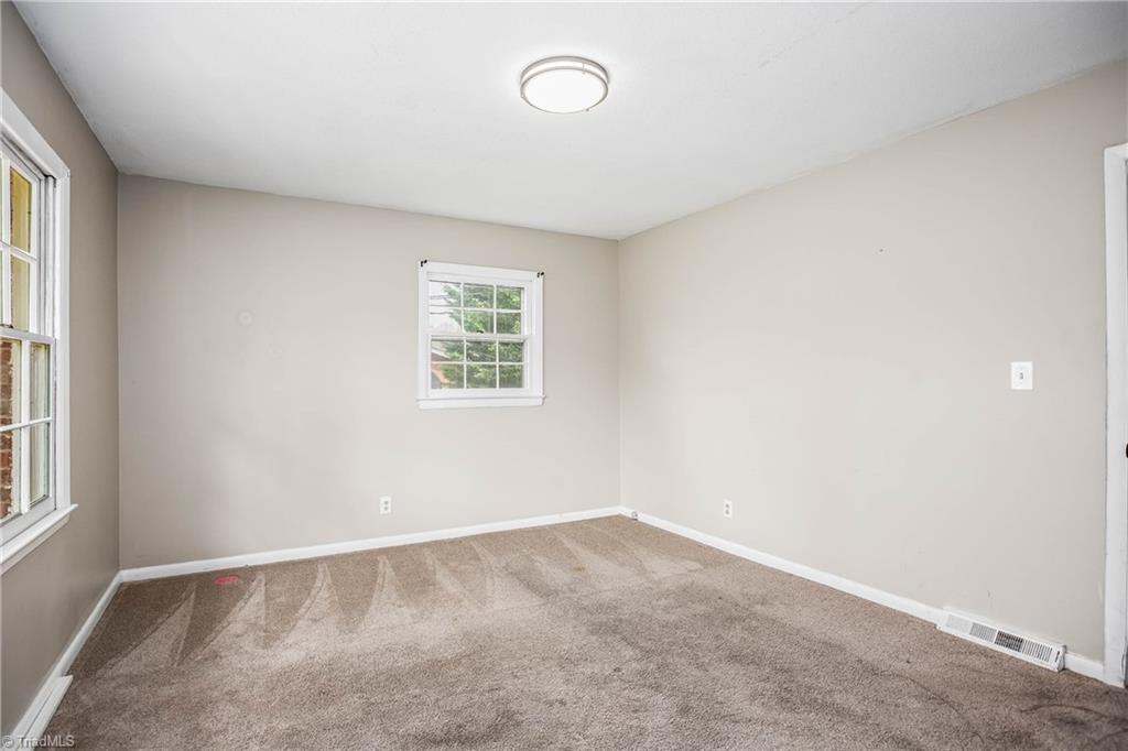915 Mayford Drive Property Photo 15