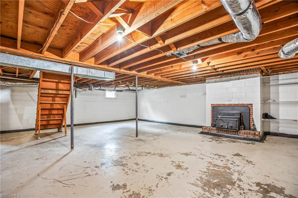 915 Mayford Drive Property Photo 19