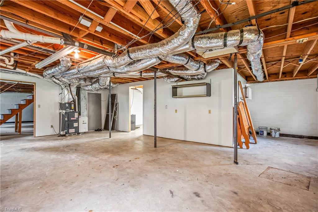 915 Mayford Drive Property Photo 26
