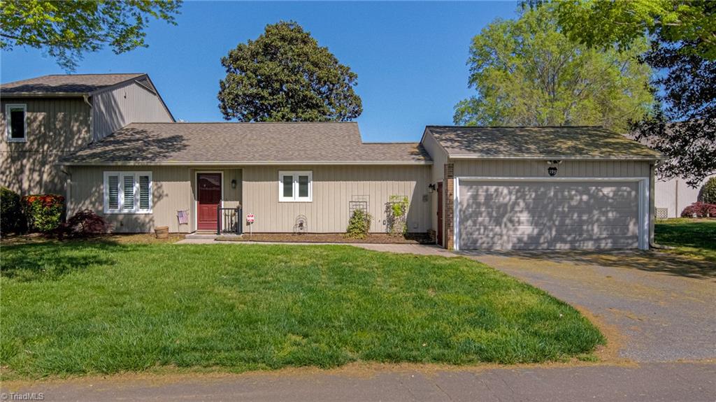 195 Spyglass Drive Property Photo