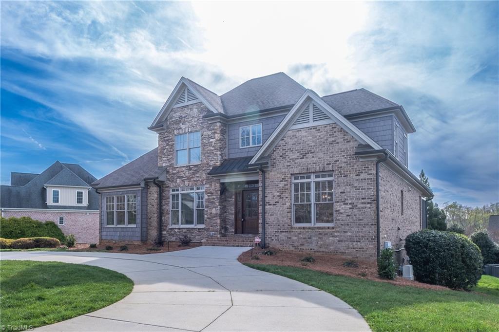 954 Berryhill Lane Property Photo 3