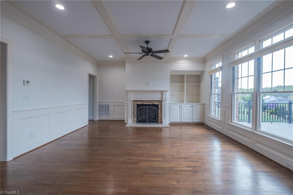 954 Berryhill Lane Property Photo 12