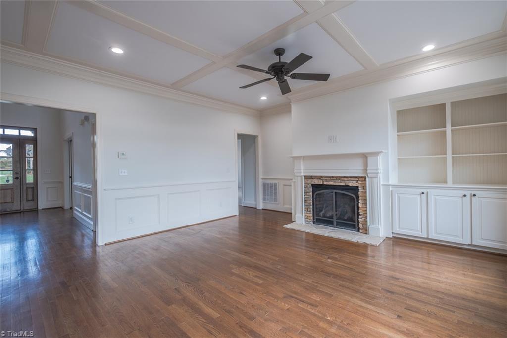 954 Berryhill Lane Property Photo 13