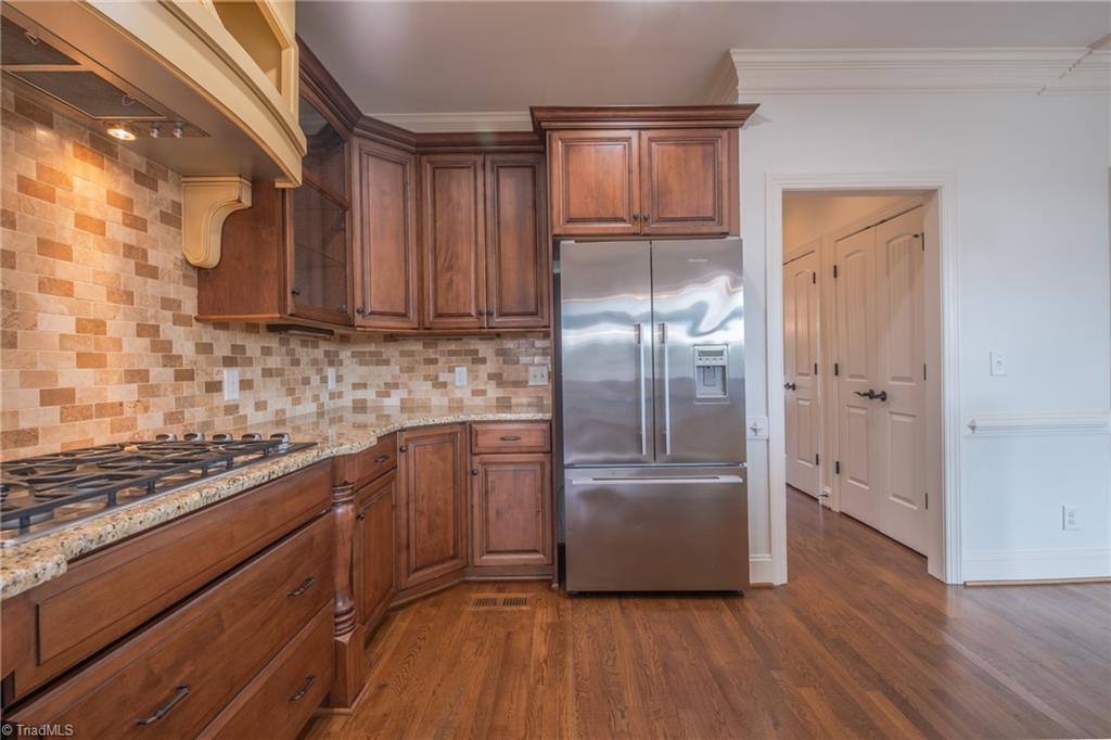 954 Berryhill Lane Property Photo 17