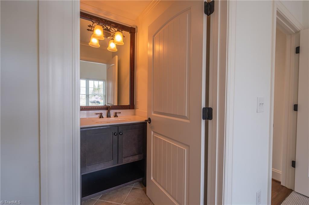 954 Berryhill Lane Property Photo 26