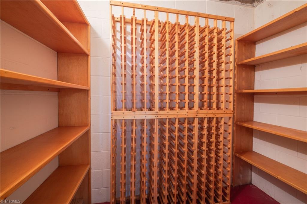 954 Berryhill Lane Property Photo 42