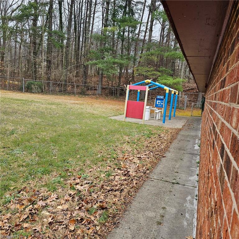 2555 Buchanan Street Property Photo 13