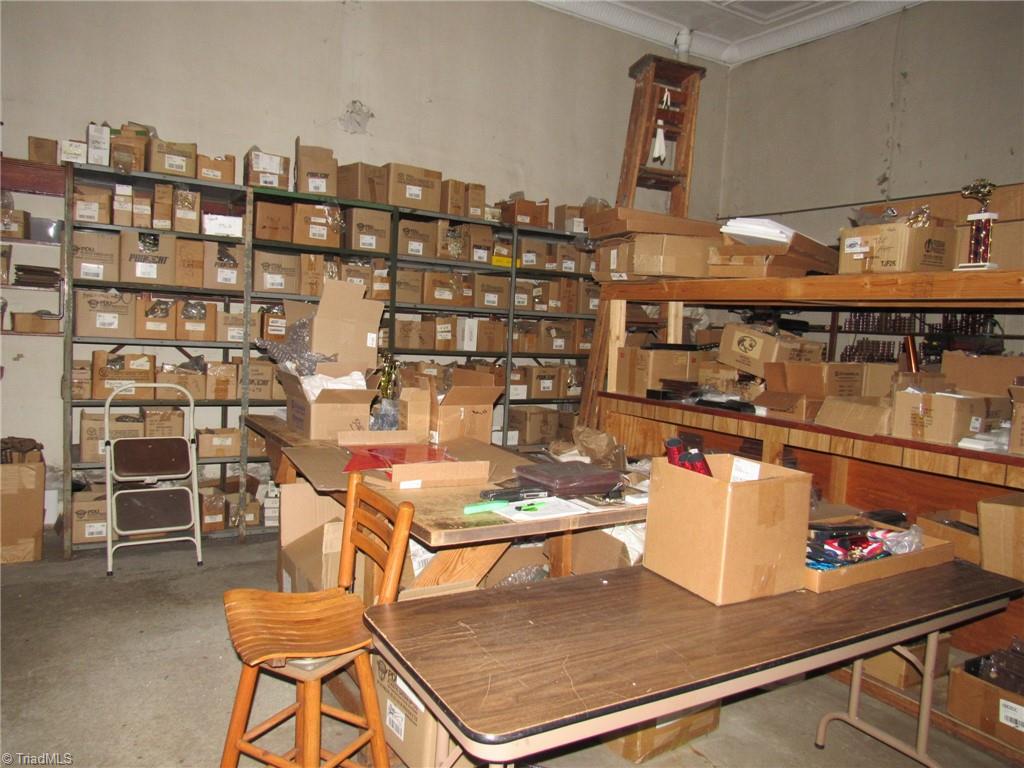 702 Davis Street Property Photo 15