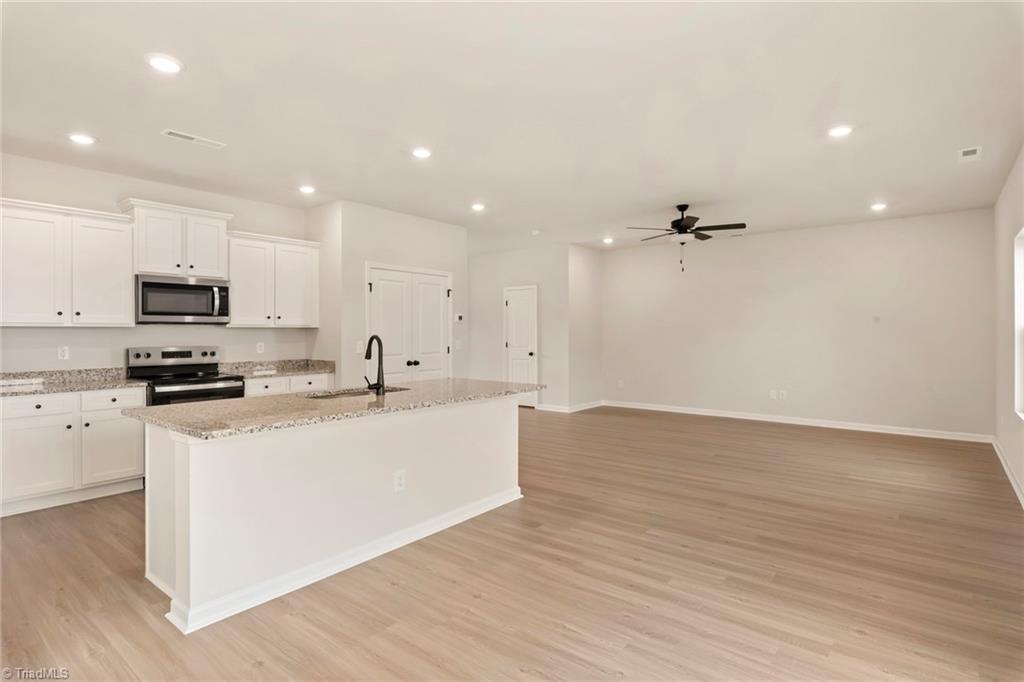 1072 Russell Drive Property Photo 11