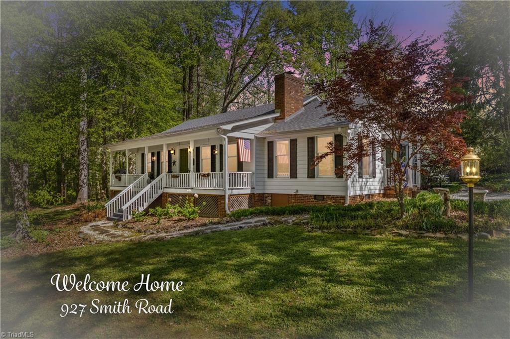 927 Smith Road Property Photo 1