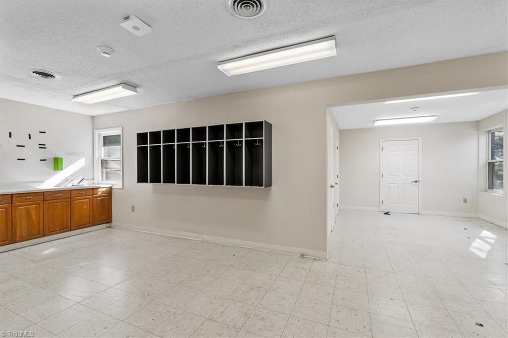 1552 Skeet Club Road Property Photo 10