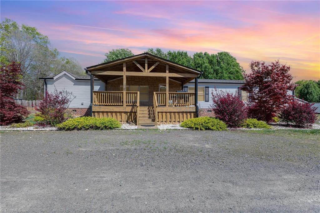 263 Gordon Drive Property Photo