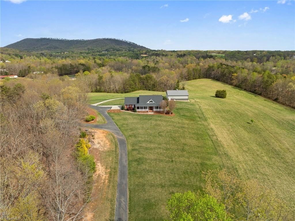 1462 Overby Road Property Photo 1