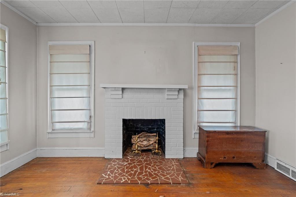 313 E King Street Property Photo 12