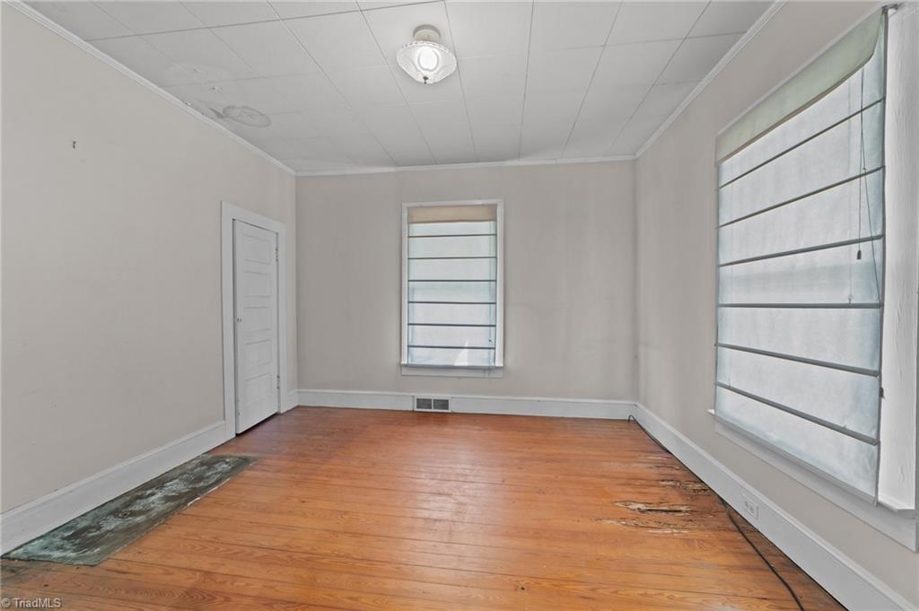 313 E King Street Property Photo 13