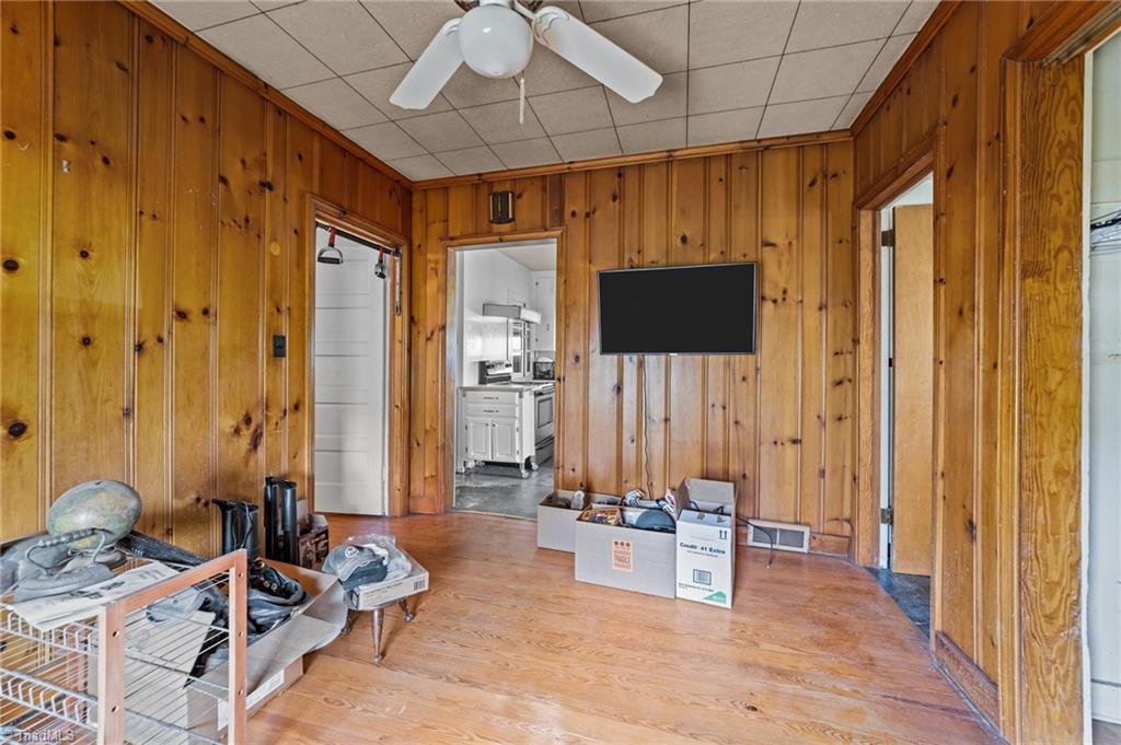 313 E King Street Property Photo 20