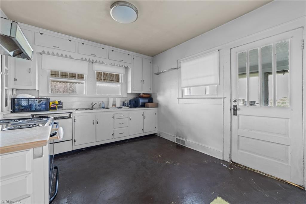 313 E King Street Property Photo 22