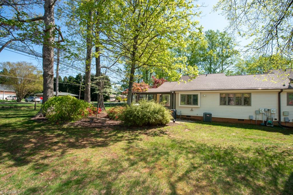136 Old Mill Road # D Property Photo 4