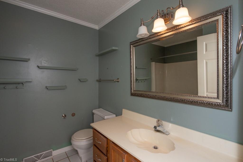 136 Old Mill Road # D Property Photo 26