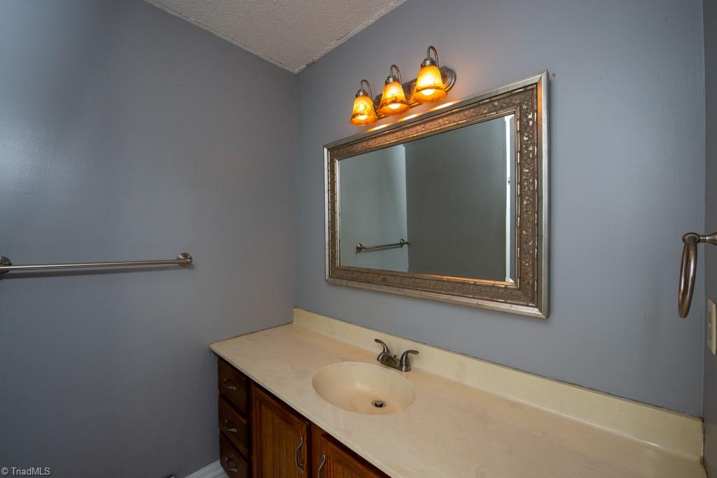 136 Old Mill Road # D Property Photo 34