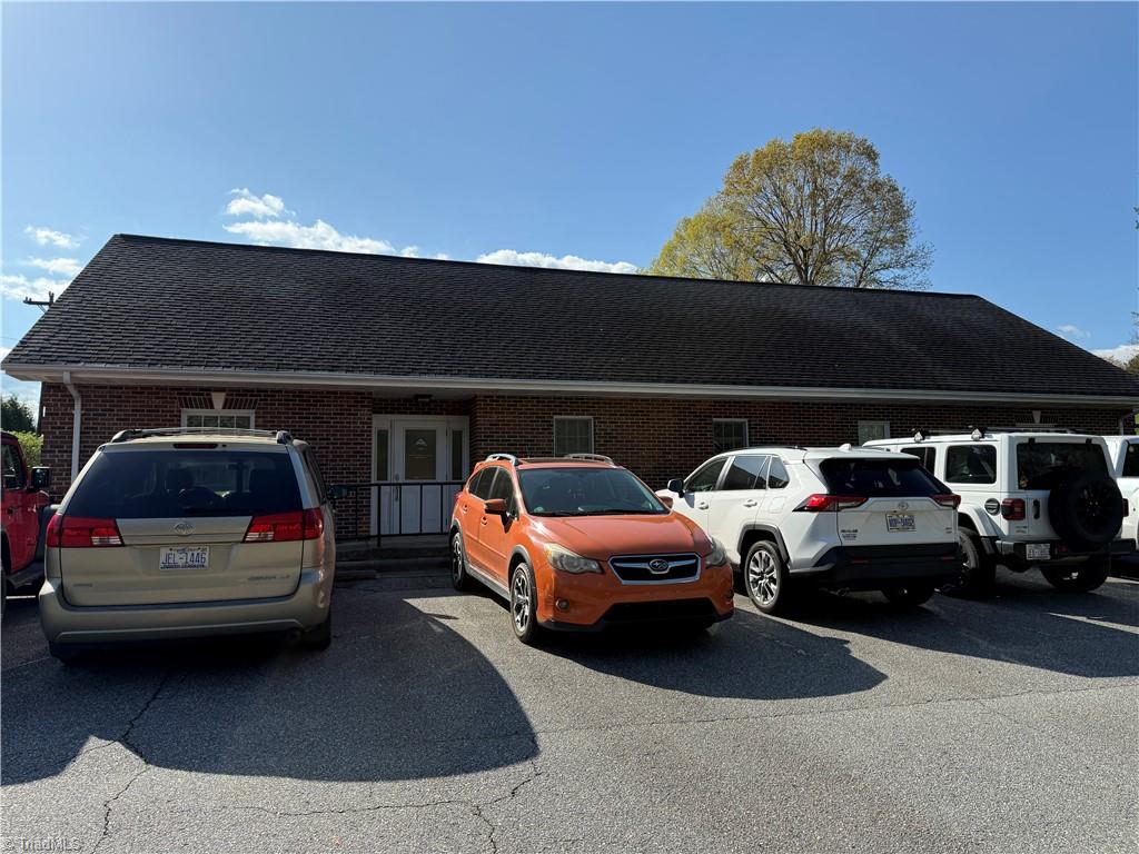 1520 Meadowview Drive Property Photo 4