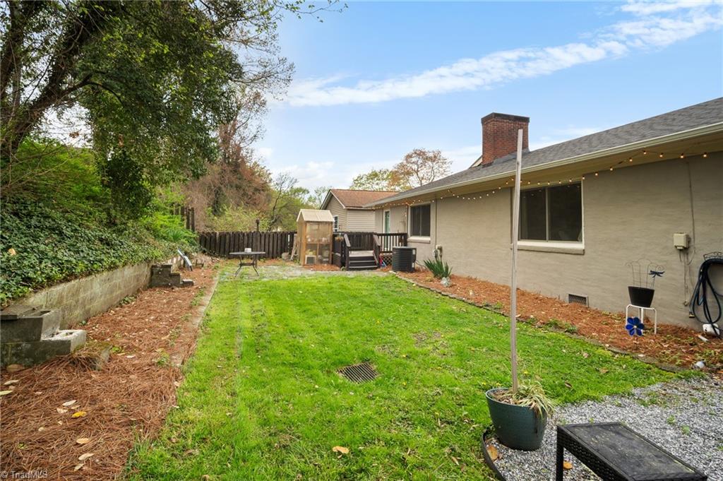 511 Sherbrook Drive Property Photo 4