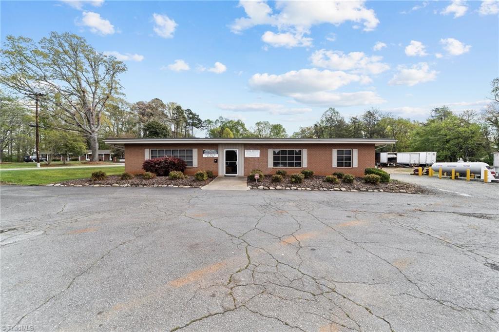 110 Wall Street Property Photo 3