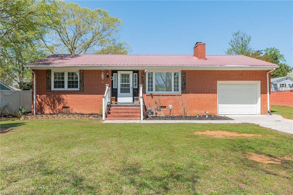 256 River Drive Property Photo