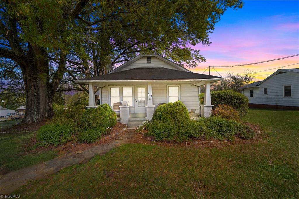 313 King Street Property Photo