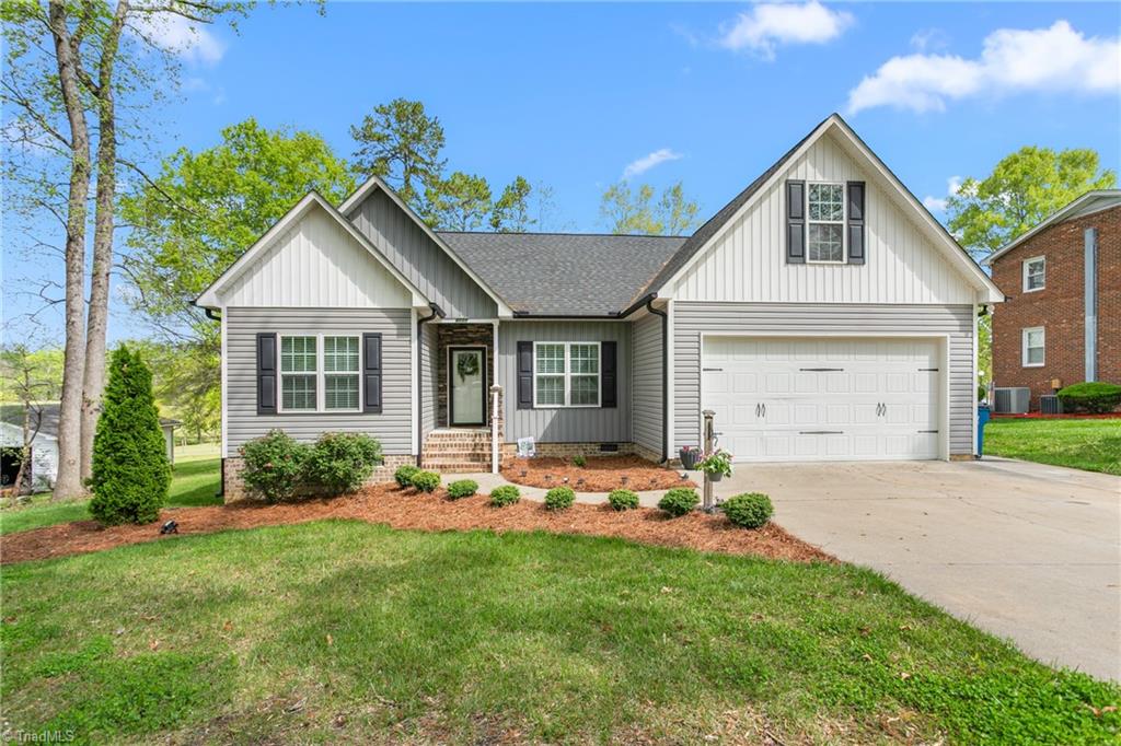 4805 Roby Drive Property Photo