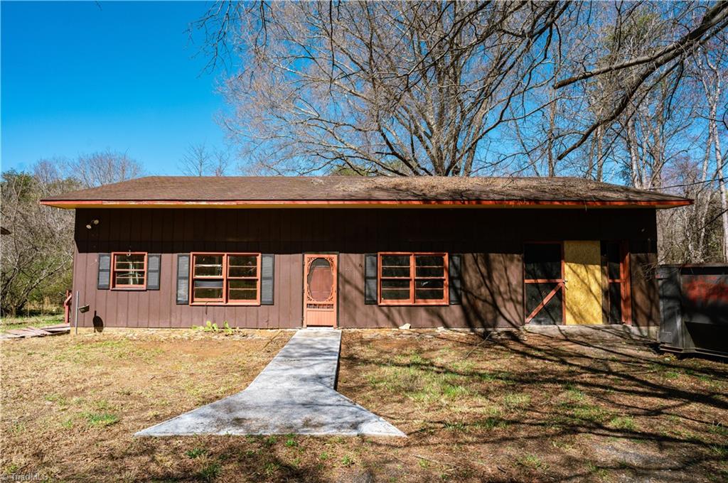 106 Kingston Road Property Photo 1