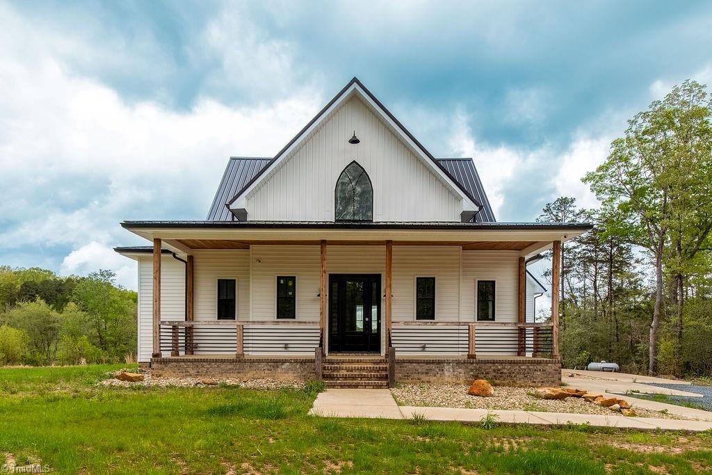 2596 Pisgah Church Road Property Photo