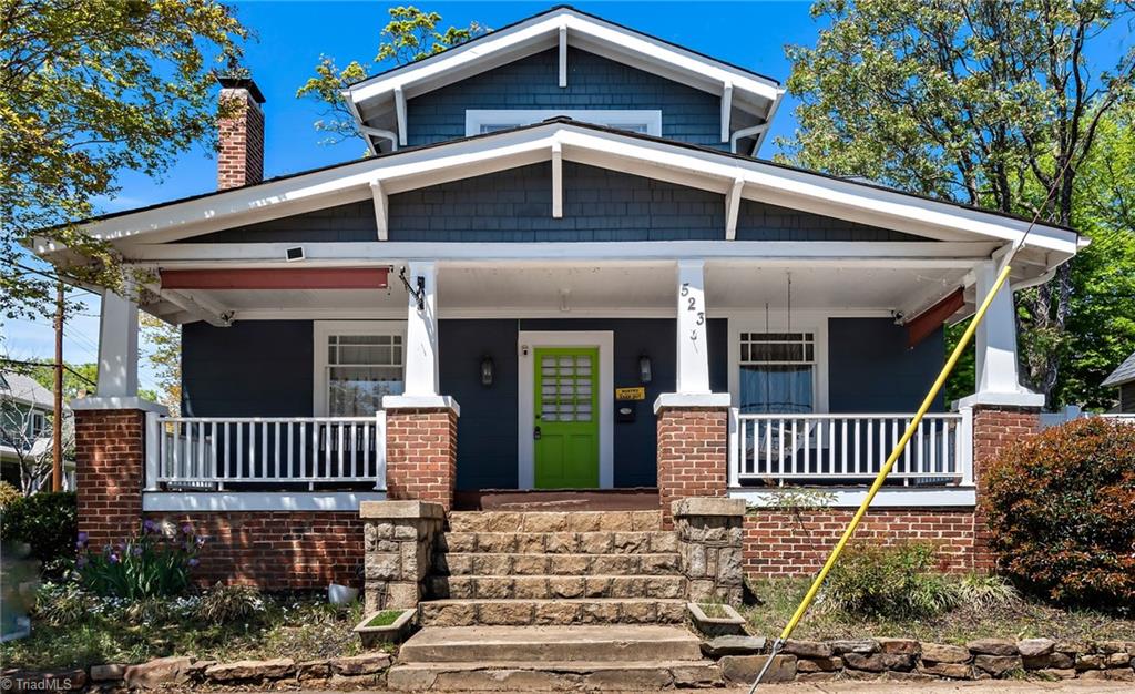 523 W First Street Property Photo