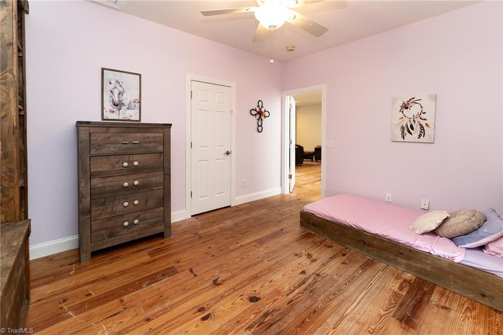 104 Bridle Path Lane Property Photo 38