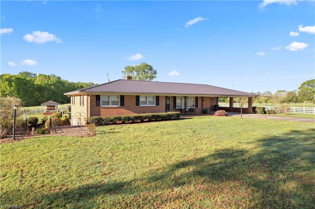 36984 B&c Carter Road Property Photo 4