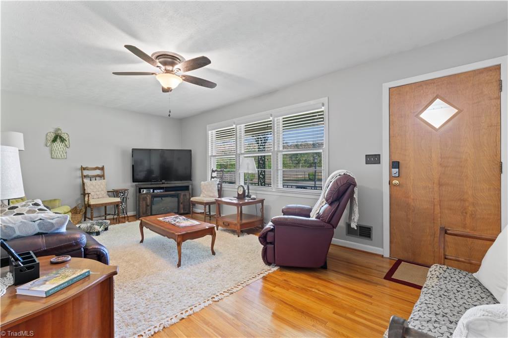 36984 B&c Carter Road Property Photo 6