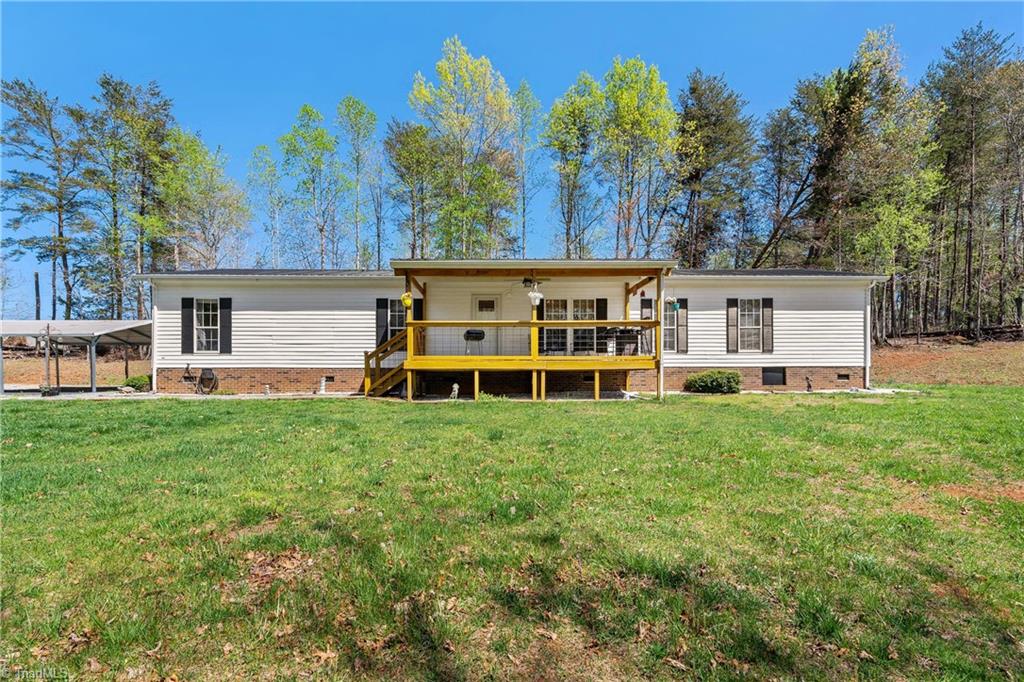 2567 Vein Mountain Road Property Photo