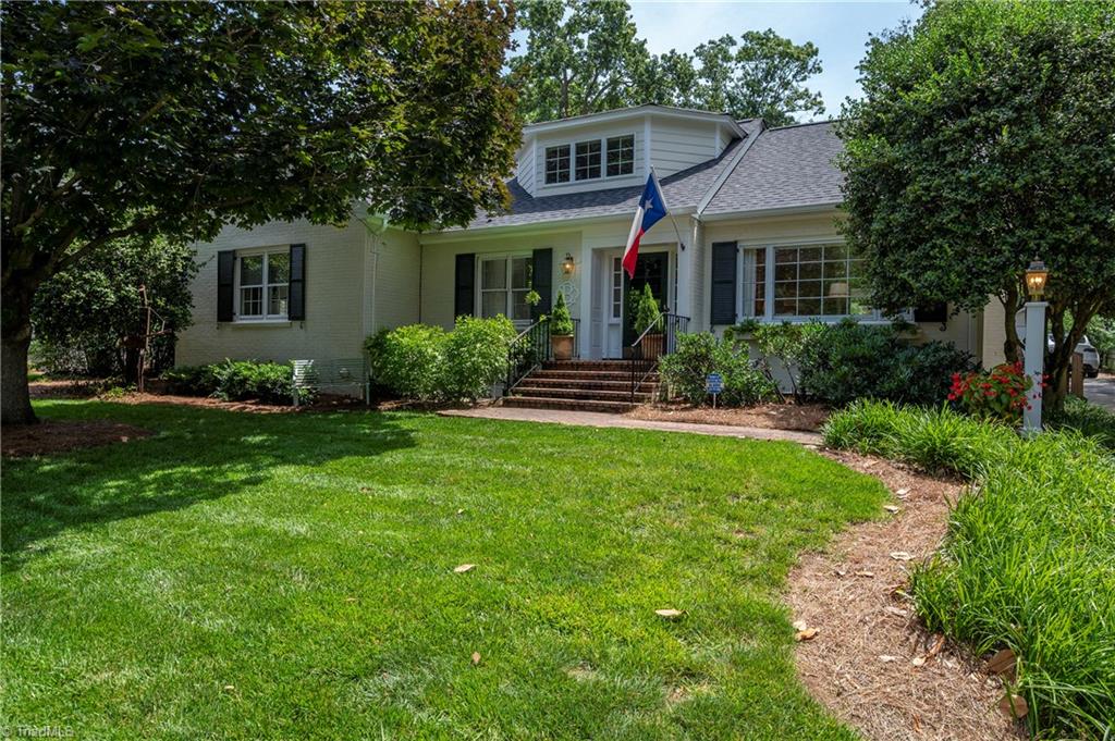 747 Oaklawn Avenue Property Photo 1