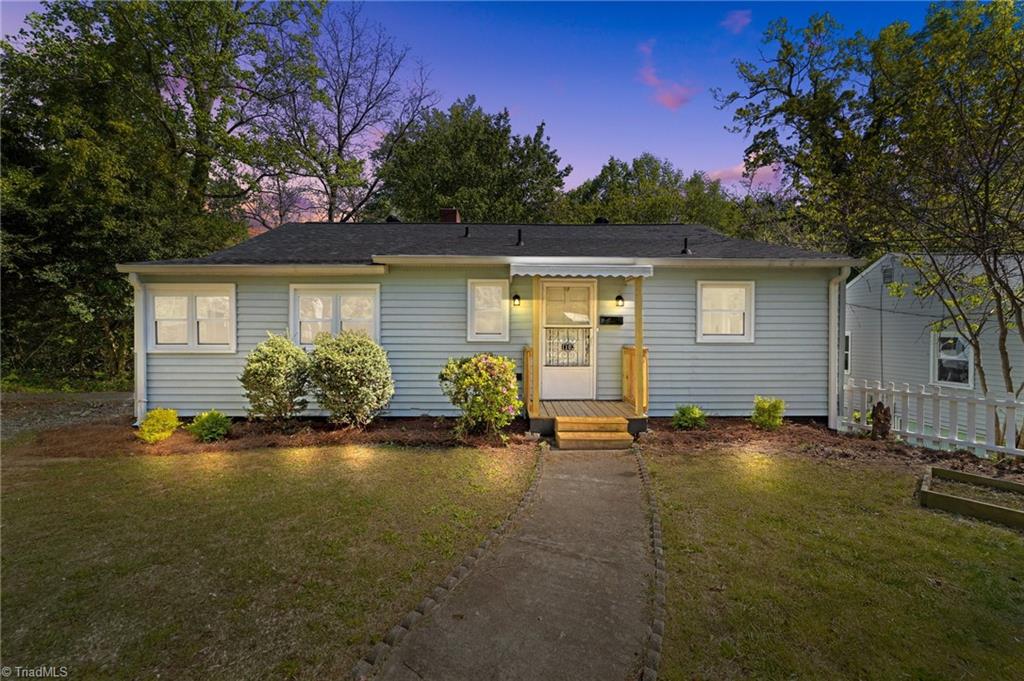 1102 Crestwood Drive Property Photo 1