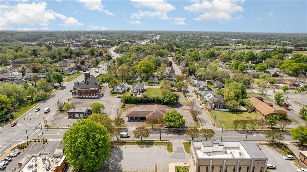 1300 5th Street Property Photo 3