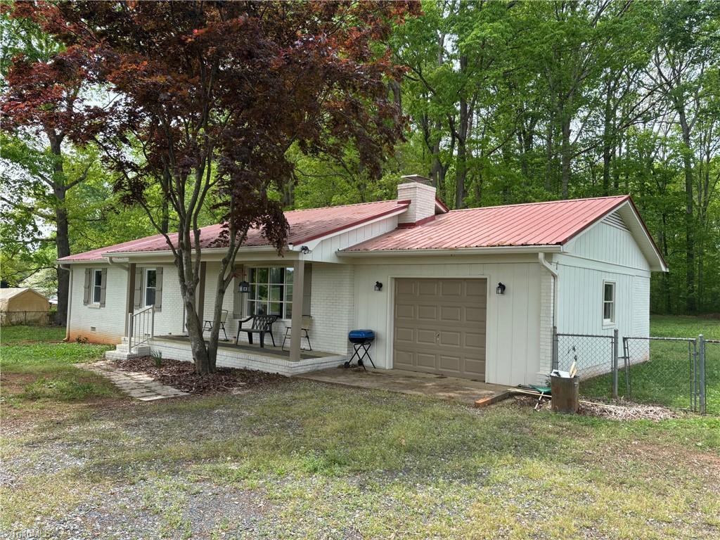 6837 Flint Hill Road Property Photo