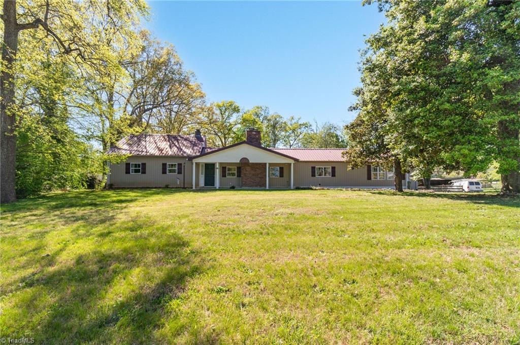 481 David Smith Road Property Photo 2